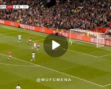 SPORTS: Man United André Onana stopping a late time shot from Crystal Palace last night to denied them a chance of one goal. (Video)