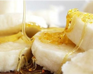 Here Are 5 Health Benefits Of Consistently Consuming Banana Mixed With Honey