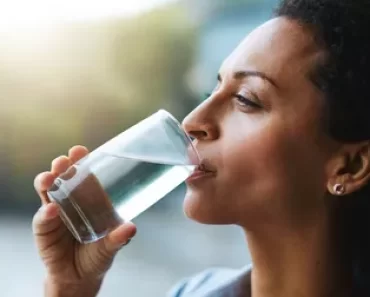 Drinking Warm Water Every Morning, See The 5 Benefits