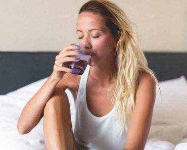 Benefits And Side Effects Of Drinking Water Before Sleeping