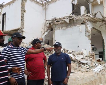 BREAKING: Lagos Gives 4-Day Relocation Notice To Squatters On Lagos Coastal Road, Lekki