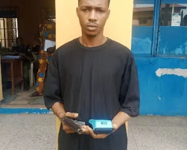 BREAKING: Police In Edo State Arrests 22-yr-old Boy Travelling From Lagos To Anambra With Gun & POS Machine.