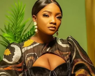 Sacrifices Made By Women Who Came To Music Industry Before Me, Led To My Success – Simi