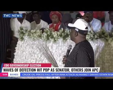 JUST IN: PDP Leaders Defect To APC, Oshiomhole Welcomes Defectors