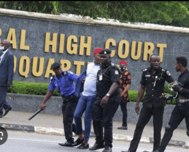BREAKING: Reactions As It Was Announced That Police Has Rearrested Sowore After Court Granted Him N500K Bail BREAKING: Reactions As It Was Announced That Police Has Rearrested Sowore After Court Granted Him N500K Bail
